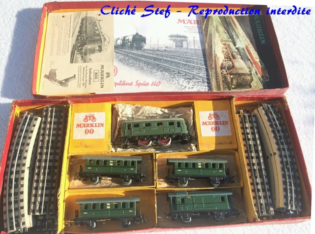 Coffrets Märklin 1936 - 1968 (rouges, noirs, verts ou bleus) 950702MarklincoffretRS800R2