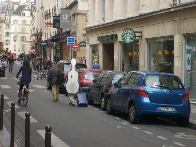 Personnages comiques de rue 951700S63violon