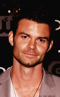 Daniel Gillies 95498073D6