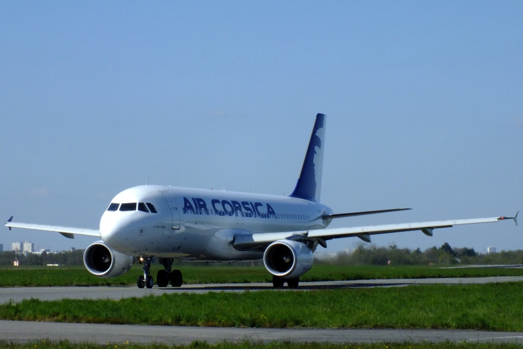 [18/04/2013] Airbus A320 (F-HDGK) Air Corsica 965964Avriln3024