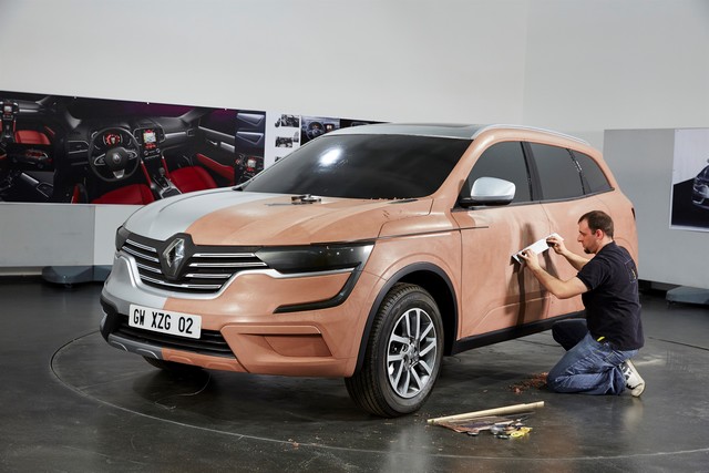 Renault dévoile nouveau KOLEOS 9788707752616