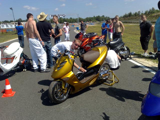 [ScooterPowers 2010] Salbris 2..3..4 juillet SCSteam représente !!! 98190604072010095