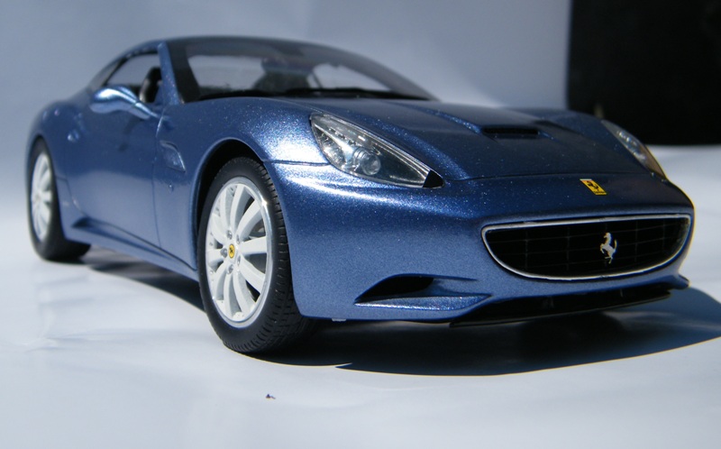 FERRARI     california    1:24  revell 985147DSCF5860