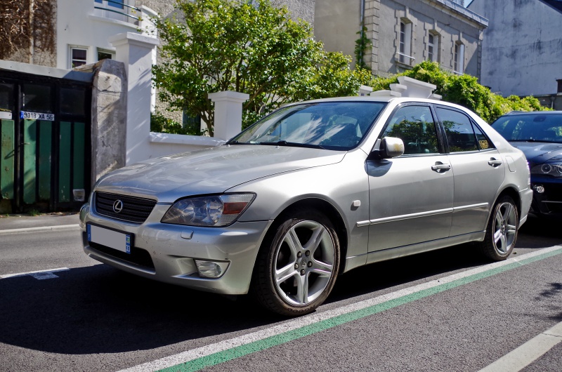 lexus IS200 985505IMGP5358