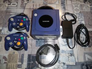 [VDS] Gamecube avec Puce Wiikey (carte SD 32Go) + 2 Manettes Mini_1973451004064