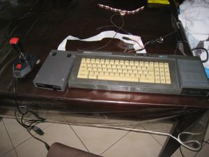 [DON] Clavier Amstrad 6128 + lecteur3.5" +... Mini_240596IMG8336