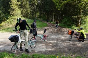 Balade de l'Arbre de mai (quater) : Luxembourg à Aachen par les Pistes cyclables et la Vennbahn [mai 2015] saison 10 •Bƒ - Page 3 Mini_362016Arbremai88