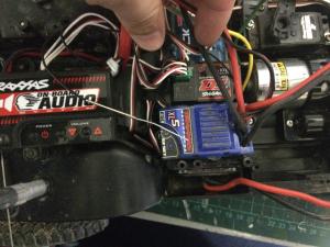 traxxas - branchement traxxas OnBord Audio (OBA) et lights Mini_741148IMG4488