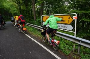 Balade de l'Arbre de mai (quater) : Luxembourg à Aachen par les Pistes cyclables et la Vennbahn [mai 2015] saison 10 •Bƒ - Page 3 Mini_861123Arbremai66