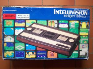 Philou, ma petite collection (dernière refonte). Mini_948656ConsoleIntellivision