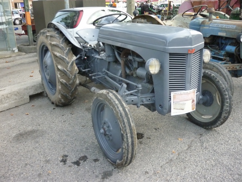 Défilé des vieux tracteurs 112704SENAS5Oct2014032