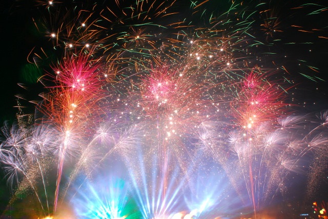 Mickey’s Magical Fireworks & Bonfire le 3, 5 et 7 novembre 2014 12048411071462