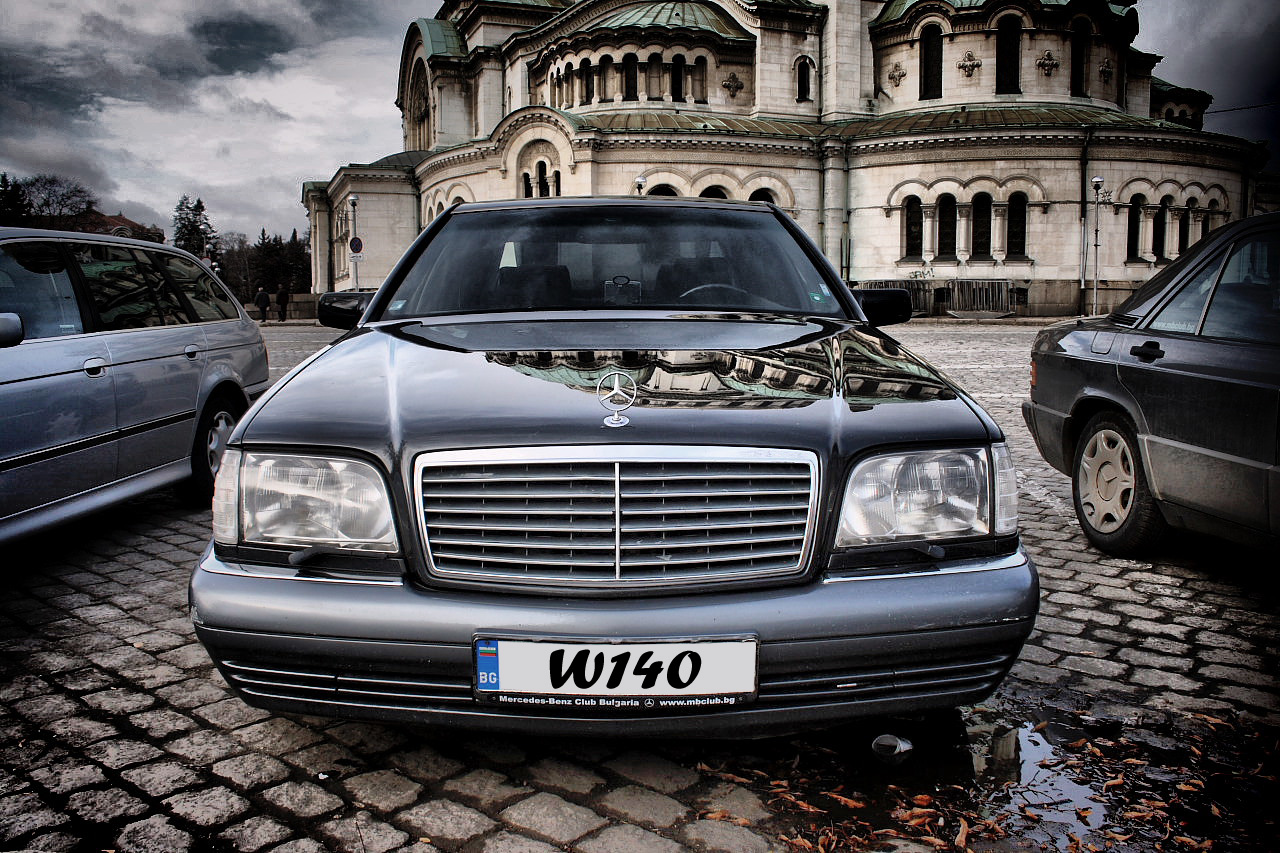 les plus belles photos de Mercedes-Benz classe S w140 et c140... juste pour rêver et pour le plaisir des yeux - Page 5 127261mbw140belfoto0122