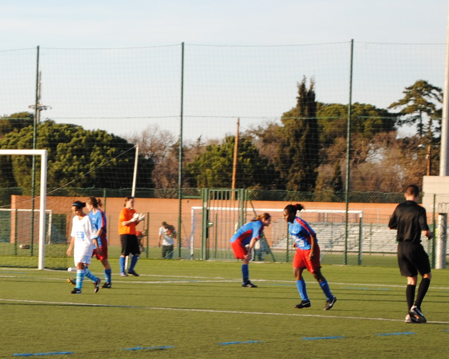 FEMININES DE L'OM : L'AVENIR LEUR APPARTIENT !!! UNE EQUIPE SE CONSTRUIT  2013  - Page 7 133228Copie2dePhoto125