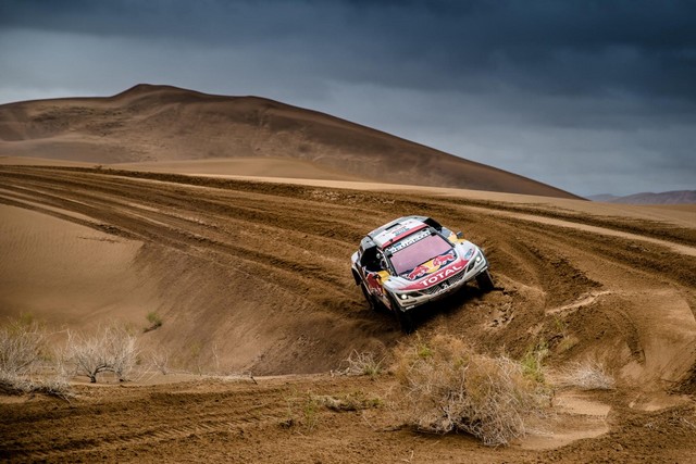 Peugeot Frappe Fort Dans Les Dunes - L'arrivée Du Silk Way Rally Dans Le Viseur  135314dsc000535220207714