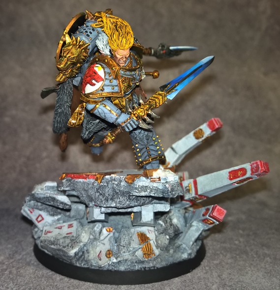 Space Wolves - Typhon... un peu particulier  - Page 3 138150Russ15