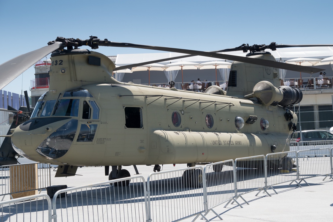 LFPB Paris-Le Bourget 14224821chinook