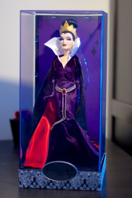 Disney Villains Designer Collection (depuis 2012) - Page 31 144790EvilQueen018