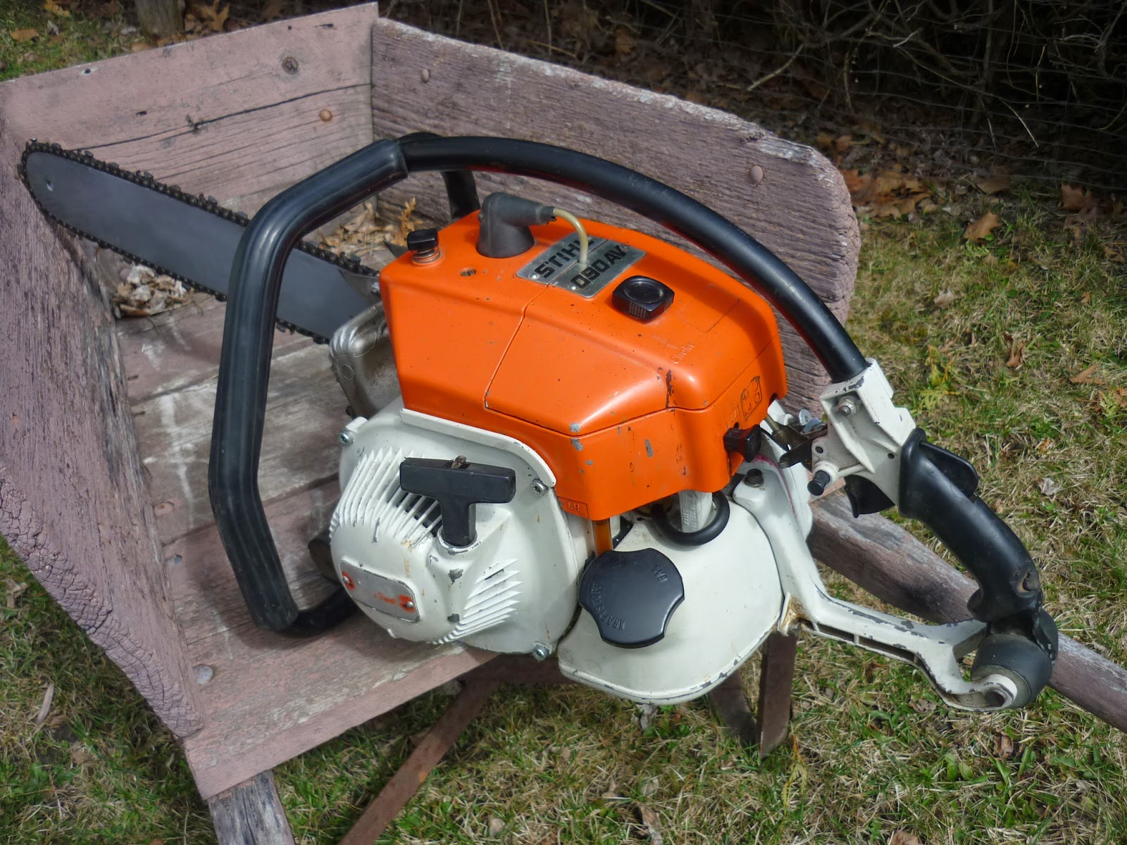 C'est quoi cette Stihl ? 146079330