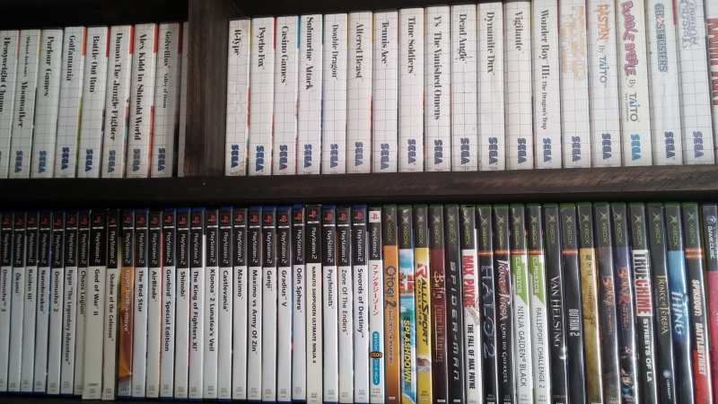 ajout de ma collection Neo Geo AES en vitrine :) 150702CAM01000