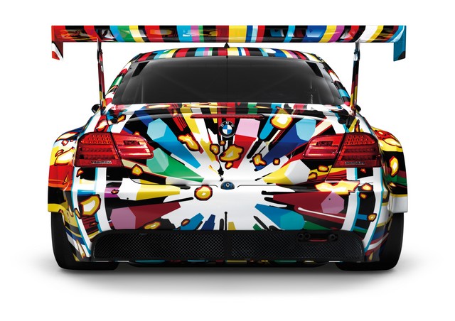 La BMW Art Car de Jeff Koons présentée au Centre Pompidou du 4 février au 16 mars 2015 151174P90087756