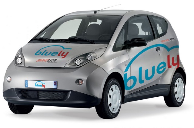 Bluely confirme son succès en dépassant le seuil des 100 000 locations ! 151557Bluely