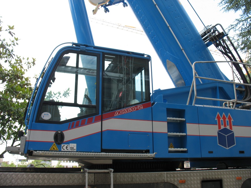 Les grues de MERDRIGNAC Levage (France) 152153IMG8462