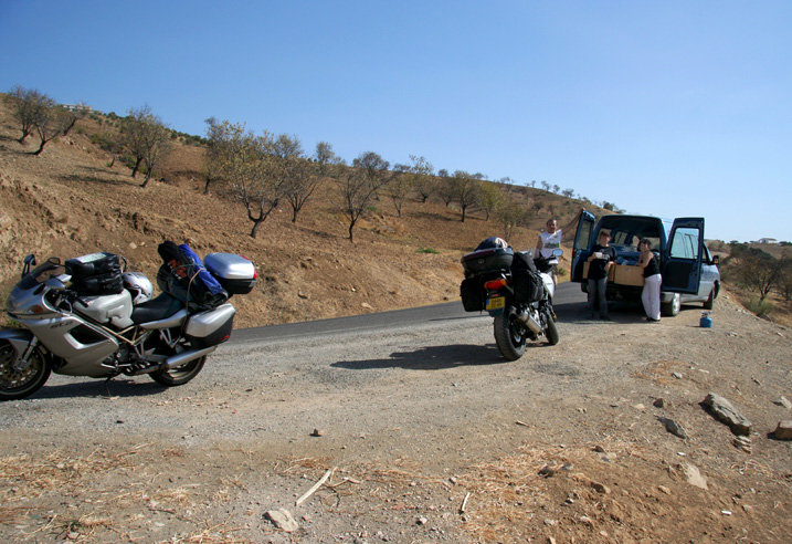 L’Andalousie des champs ( quoi que ! ) 1614611423rencontremotos