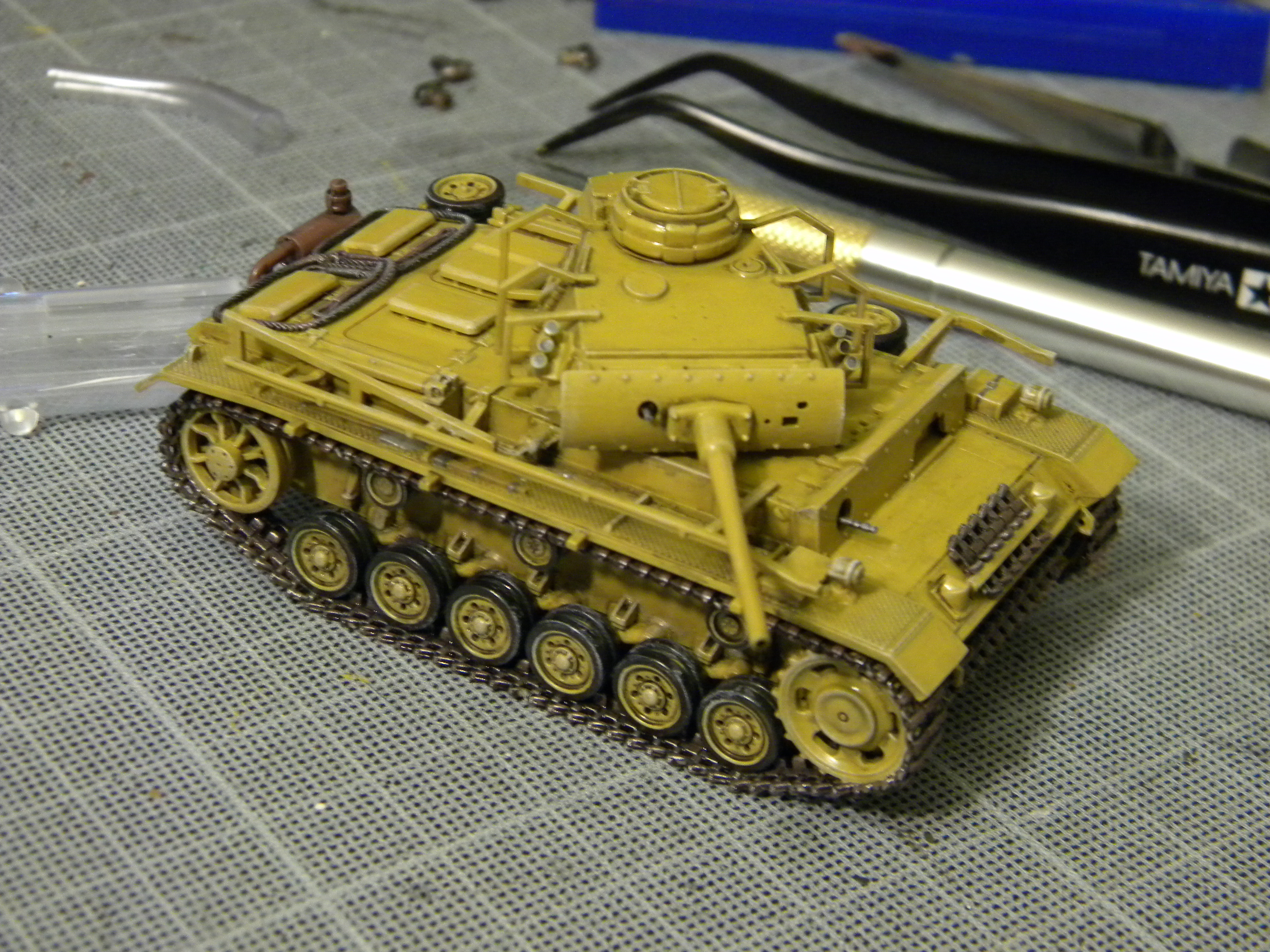 FINI [XVème chrono] [Revell] PzKpfw III Ausf. M 165149DSCN9722