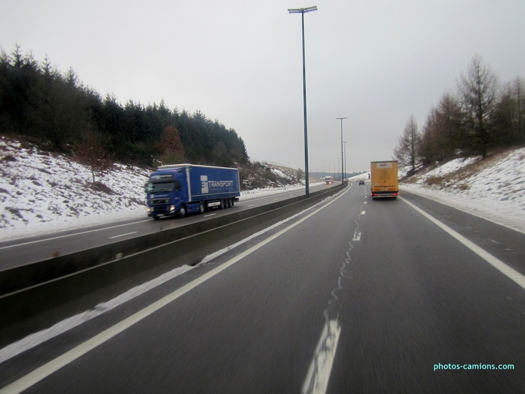 BT transport  (Trencin) - Page 2 173450photoscamions14XII1223Copier