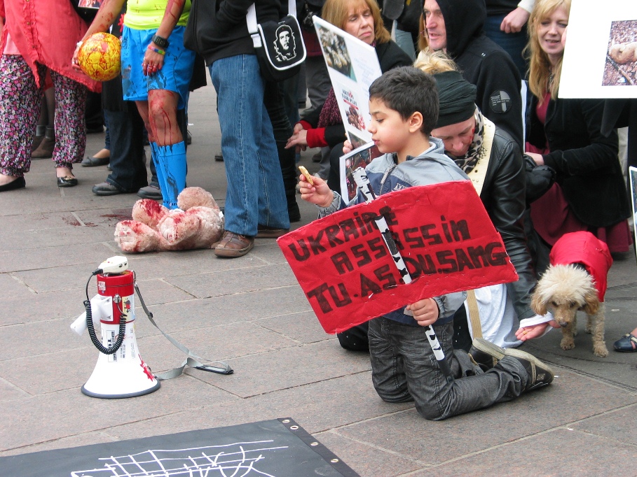 09 - Manifestation contre le massacre des animaux en Ukraine - 31 mars 2012 174143IMG8402