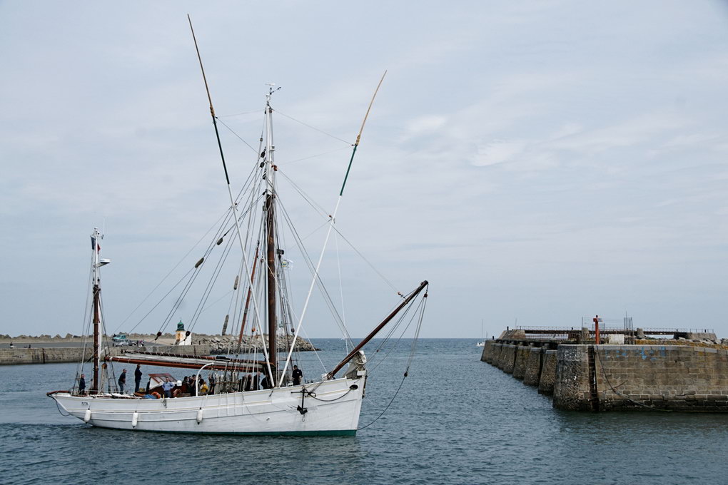 [VIE DES PORTS] Quelques bateaux de pêche (sur nos côtes Françaises) - Page 29 1744963025retourduMutinA40094