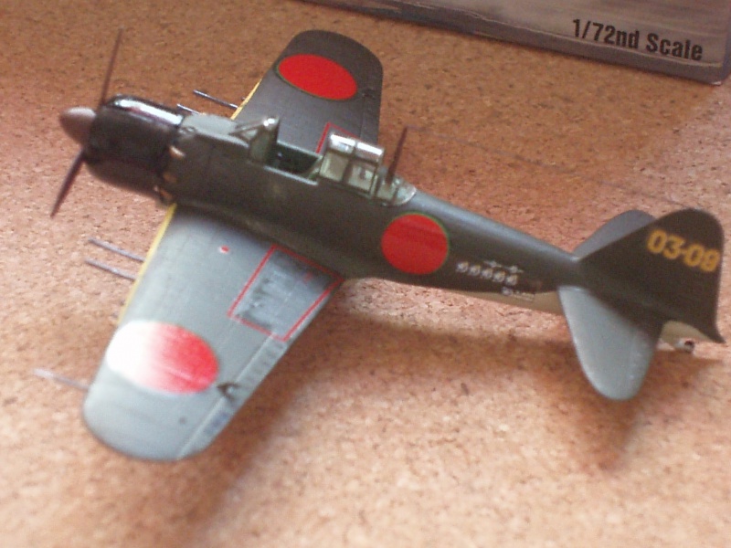 [ACADEMY] MITSUBISHI A6M5c ZERO Type 52c Réf 12493 175054Photo054