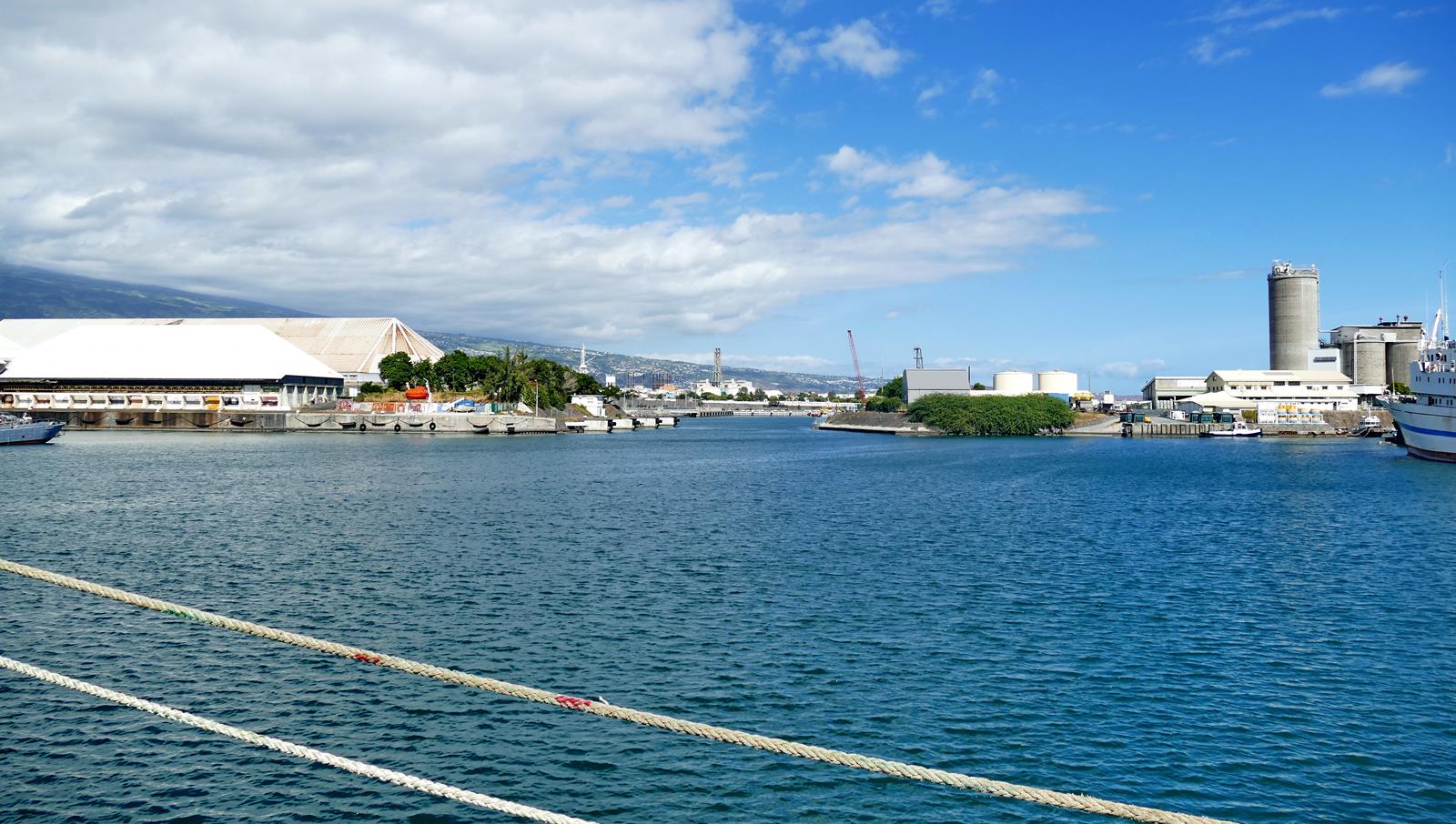  [Vie des ports] Les ports de la Réunion - Page 10 178232tonnerreetgueprate078