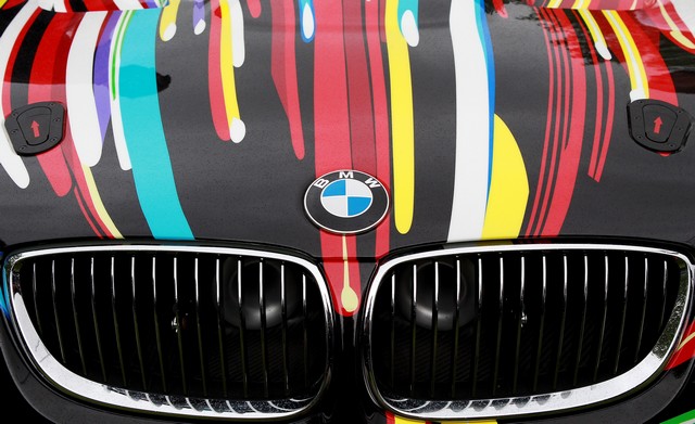 La BMW Art Car de Jeff Koons présentée au Centre Pompidou du 4 février au 16 mars 2015 179164P90099325