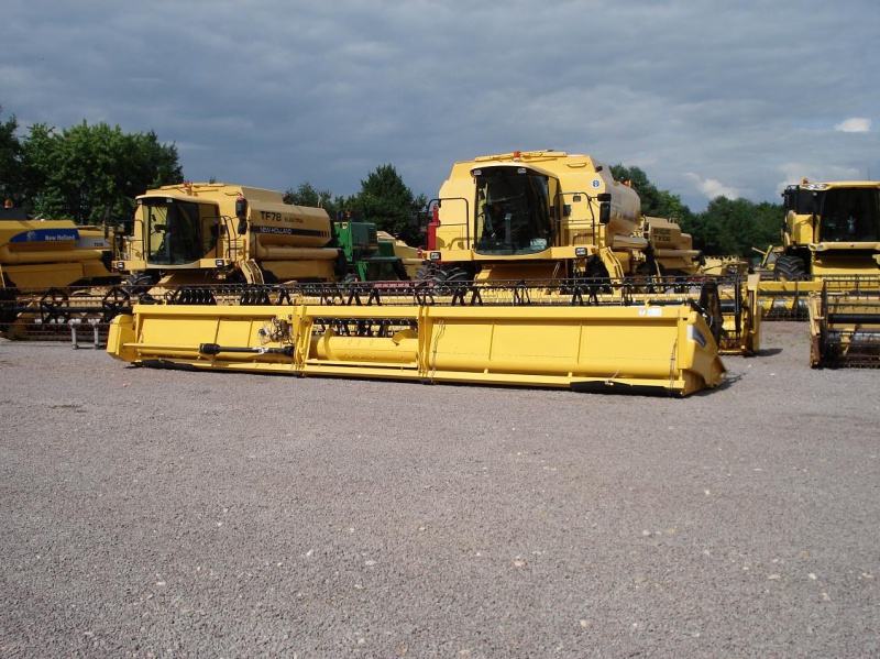 Claas , + 100000 € en 10 ans  - Page 2 180365yellow