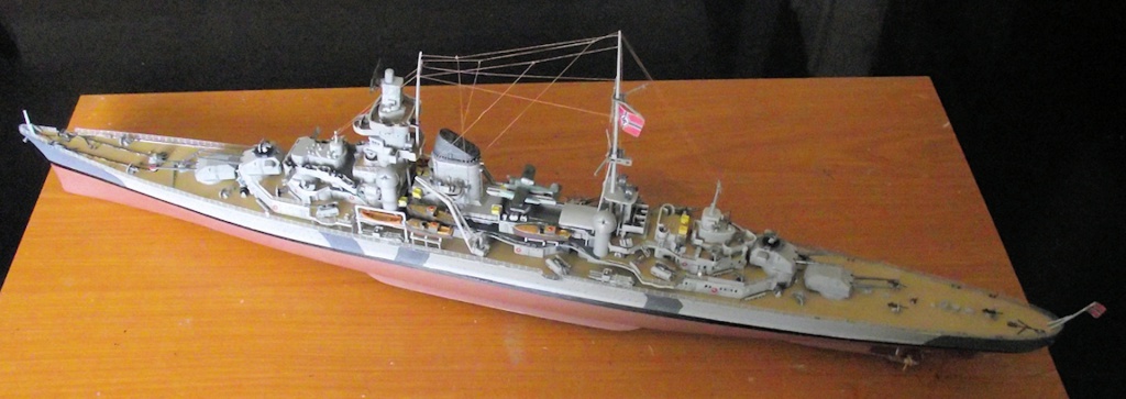 Prinz Eugen Trumpeter au 1x350 avec PE 182218PrinzEugen1x35044