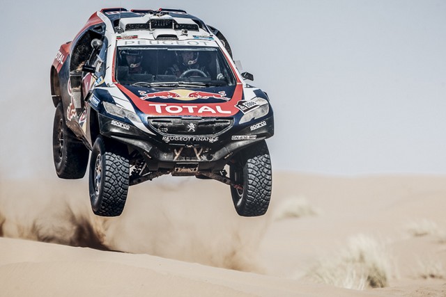 La PEUGEOT 2008 DKR revient à la compétition à l’occasion du Silk Road Rally, en Chine 192007TestinMarocco0115