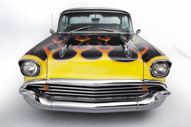 chevrolet bel air hardtop 1957 de chez amt au 1/16  192246ringostarrscustom1957chevroletbelairupforauctionphotogallery4