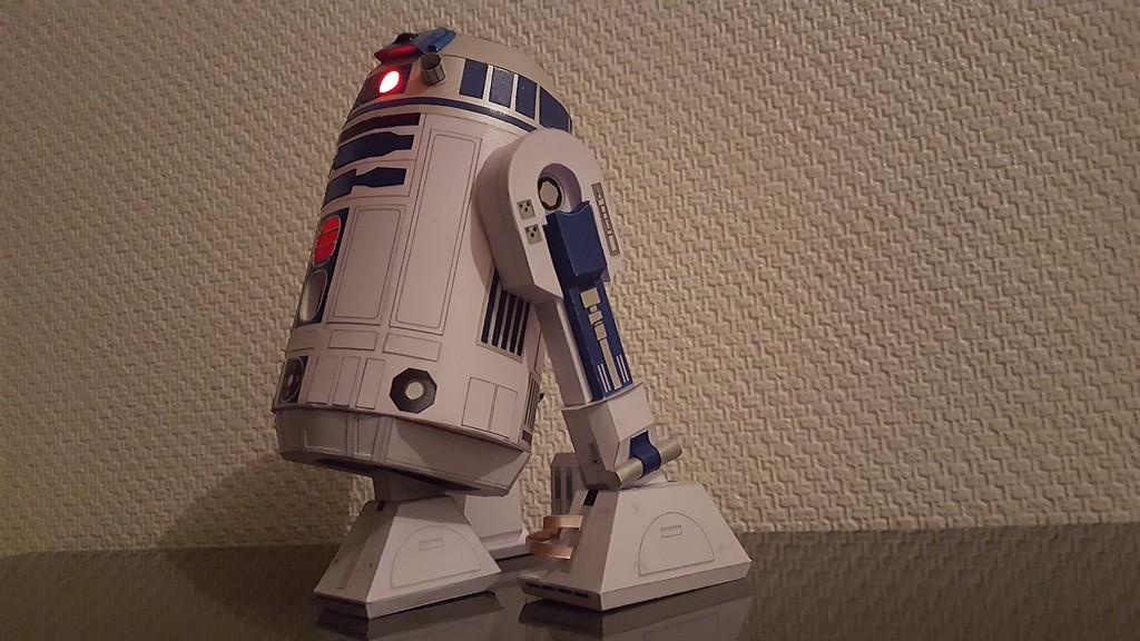 [TERMINE] R2-D2 Paper-Replika Version Vincent 19340120170501211813