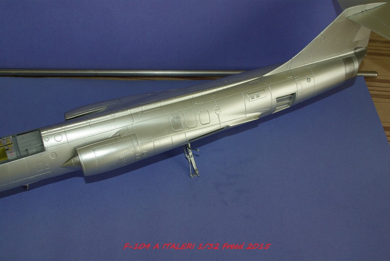 F-104 A ITALERI 1/32 Fini le 09-06-2015 - Page 4 200320IMGP1273