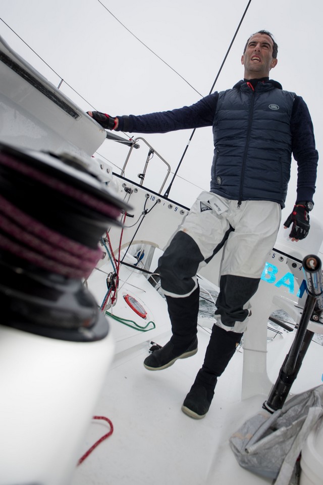 Land Rover France Encourage Armel Le Cleac'h Avant Le Départ Du Vendée Globe Et Devient « Voiture Officielle » De Cette 8ème édition  205754armellecleach6852