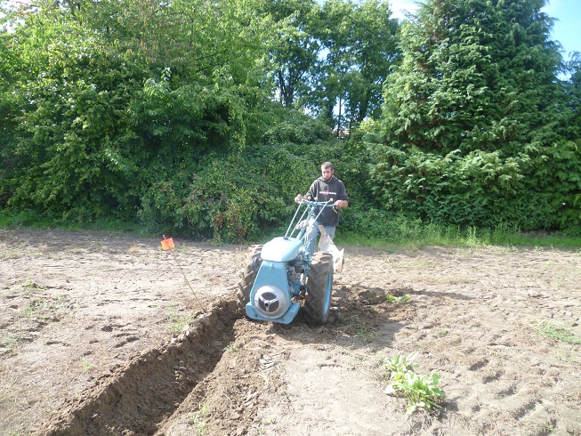 VIARMES 2015 CONCOURS DE LABOUR AUX MOTOCULTEURS - Page 4 206767conc2