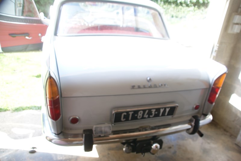 Vends 404 Berline Carbu 11/1965 TBE 207524PDSC08508