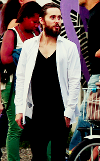 Jared Leto - Page 3 214416J36