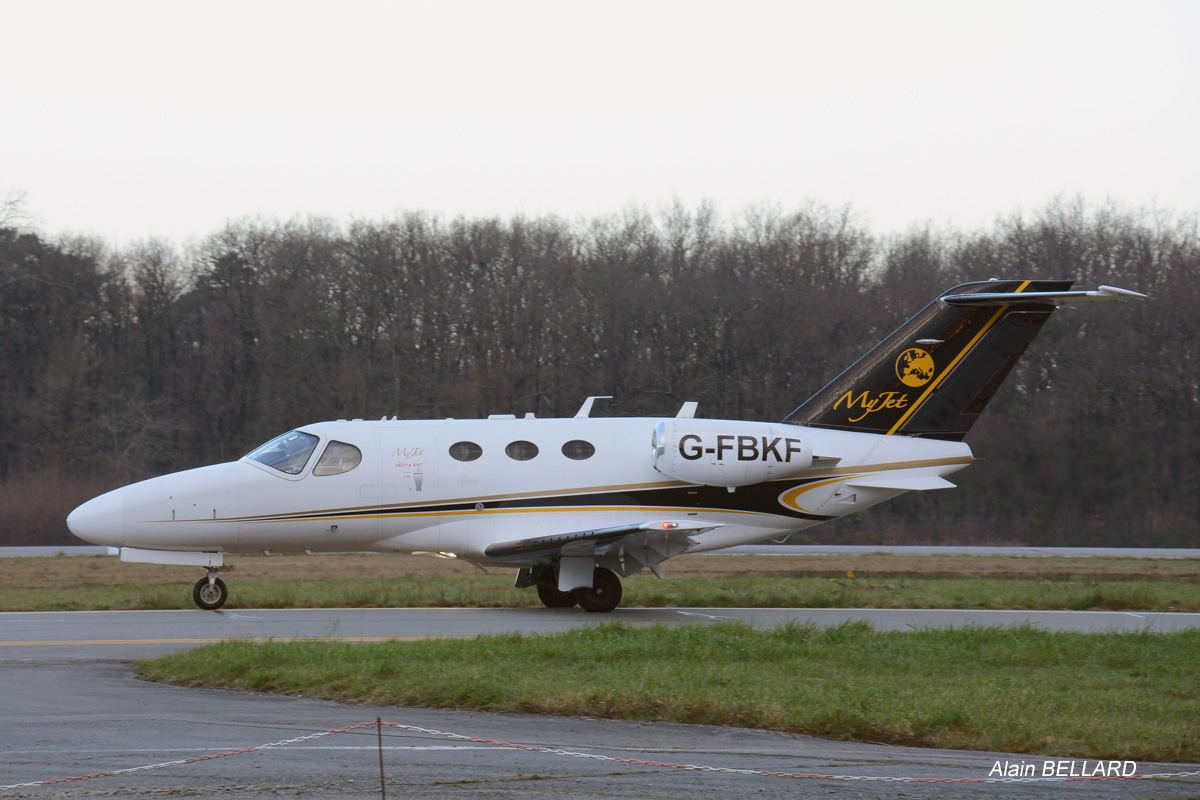 [Topic Unique] L'aviation légère... - Page 12 215148DSC0135