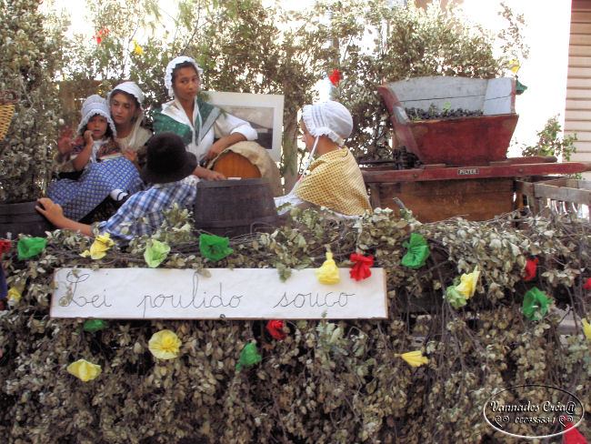 Cavalcade de Nans les Pins (Var) 2013 2153384523