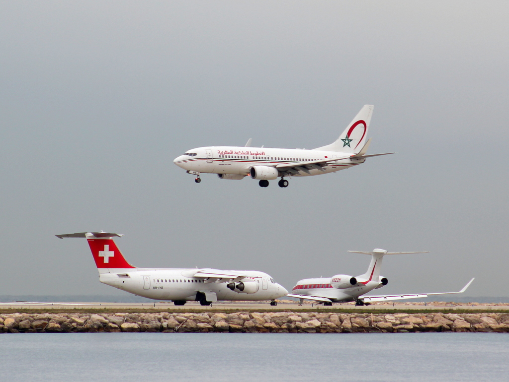 Aéroport de Nice Côte d'Azur , [LFMN-NCE] - Page 2 217089IMG3374001