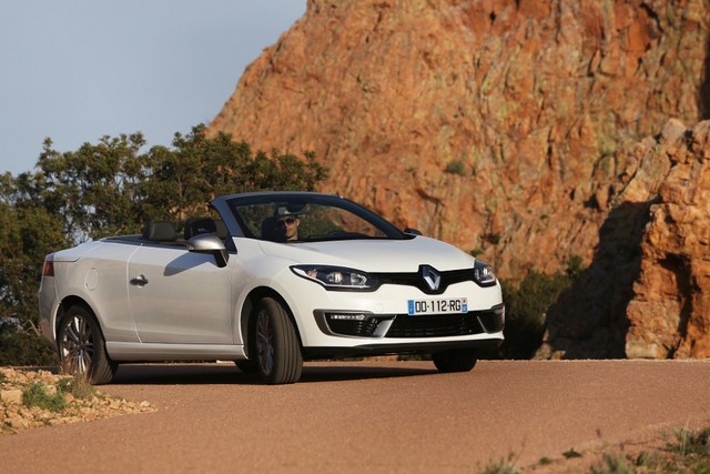 Du Nouveau Dans La Gamme Renault Mégane 218768RenaultMgane8