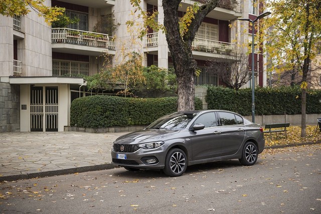 Fiat Tipo: "Née pour être une berline" 220587151126FiatTipo16